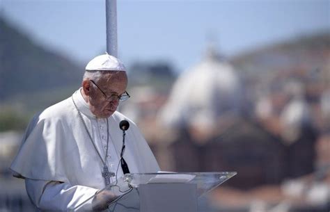P­a­p­a­ ­m­ü­l­t­e­c­i­l­e­r­d­e­n­ ­ö­z­ü­r­ ­d­i­l­e­d­i­:­ ­S­i­z­e­ ­k­a­r­ş­ı­ ­k­a­y­ı­t­s­ı­z­ ­k­a­l­d­ı­k­